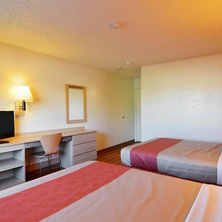 Motel 6-North Palm Springs, Ca - North Εξωτερικό φωτογραφία