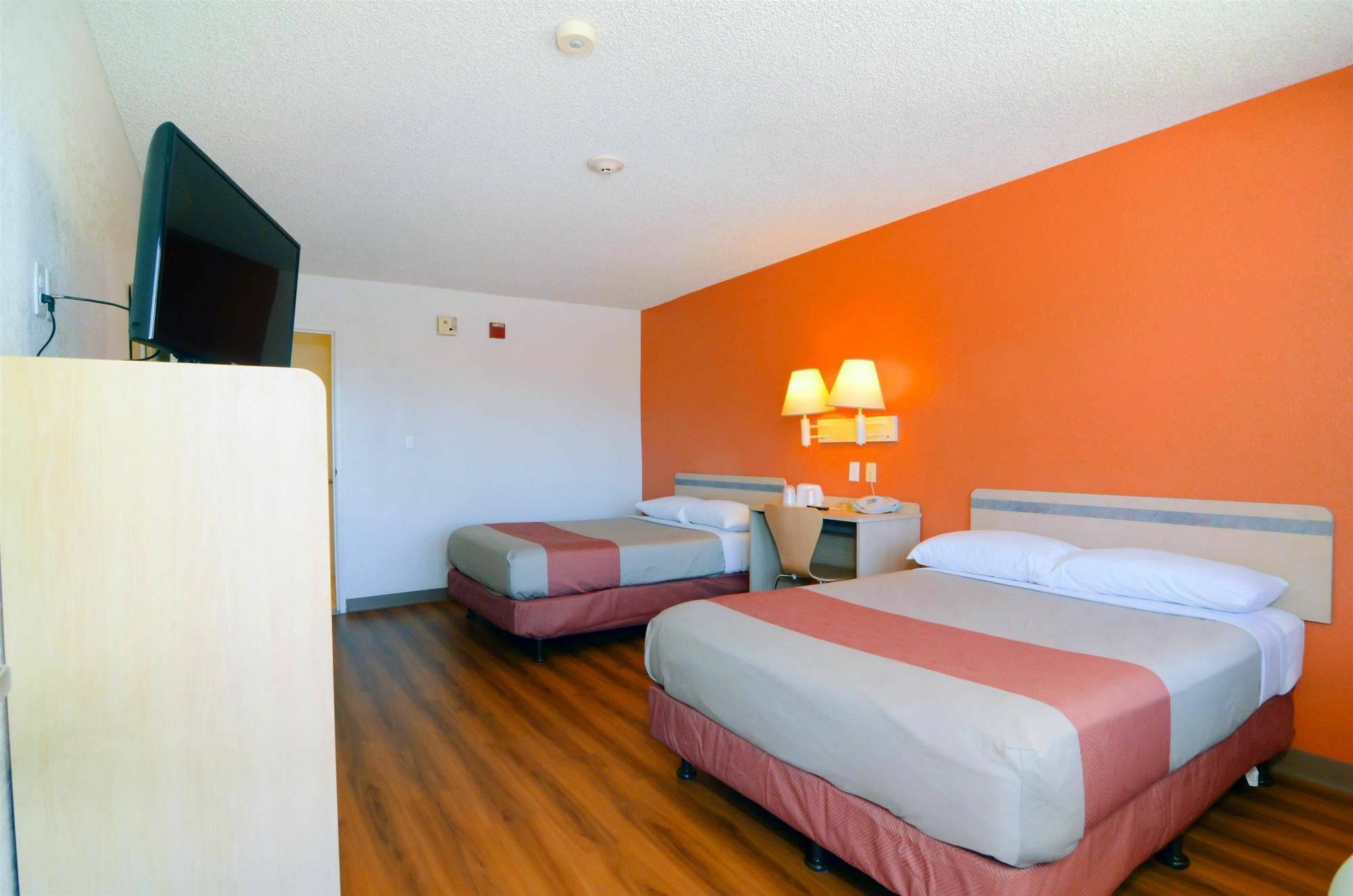 Motel 6-North Palm Springs, Ca - North Εξωτερικό φωτογραφία